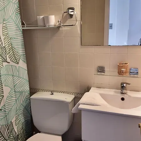 Apartamento A 200 M De La Playa Con Vista A La Piscina Y Parking Cubierto Gratuito Empuriabrava Exterior photo