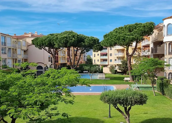 Apartamento A 200 M De La Playa Con Vista A La Piscina Y Parking Cubierto Gratuito
