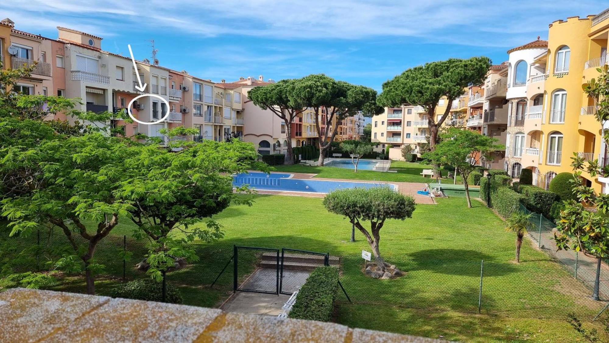 A 200 M De La Playa Con Vista A La Piscina Y Parking Cubierto Gratuito Apartment Empuriabrava